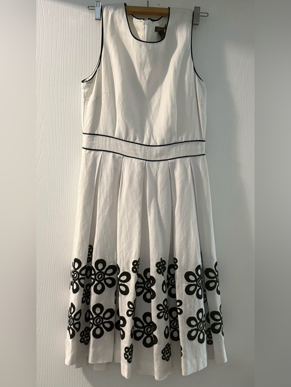 Kenar White Sleeveless Dress with Black Piping